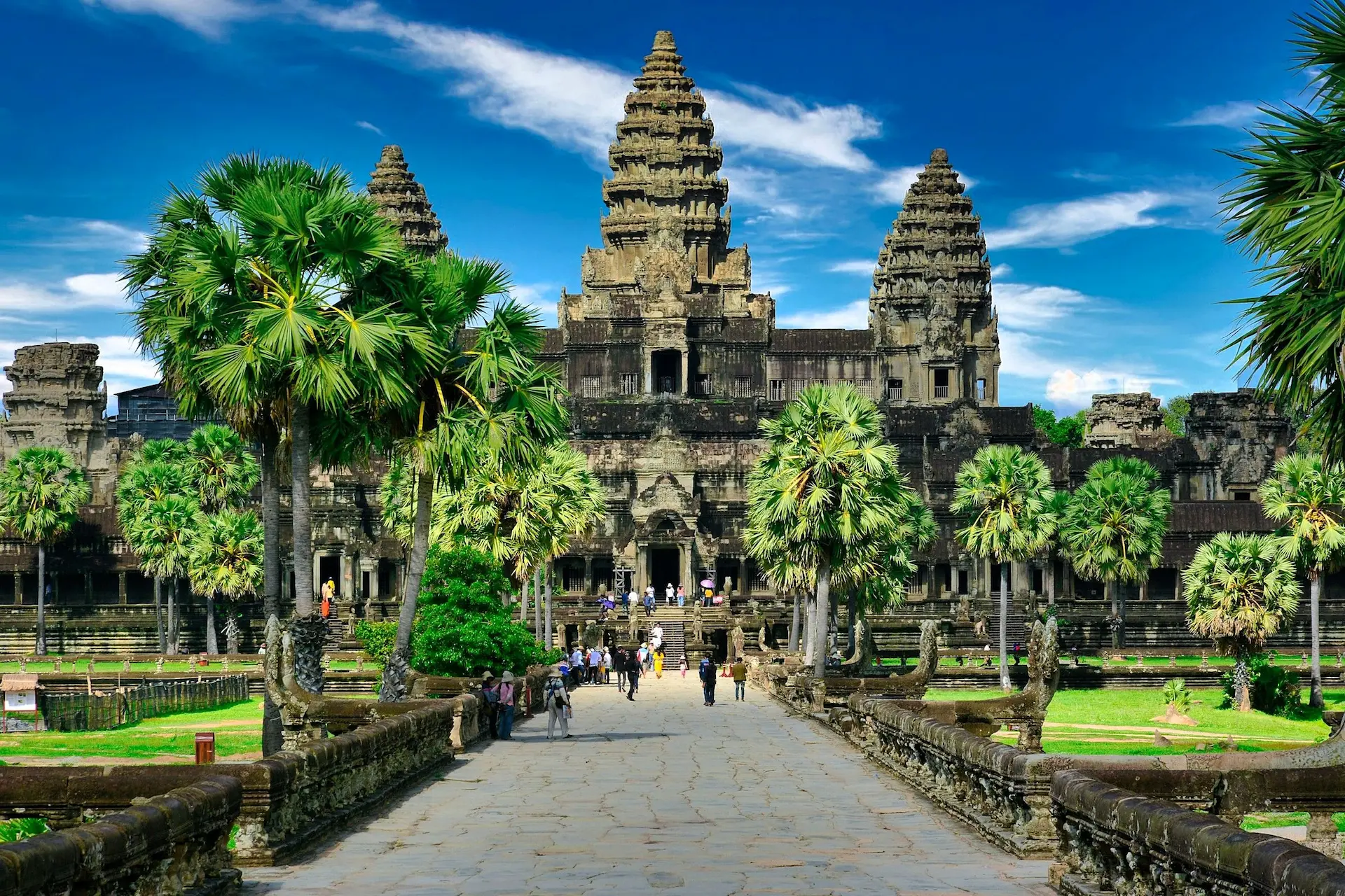 Wide view of the towers and galleries of Angkor Wat